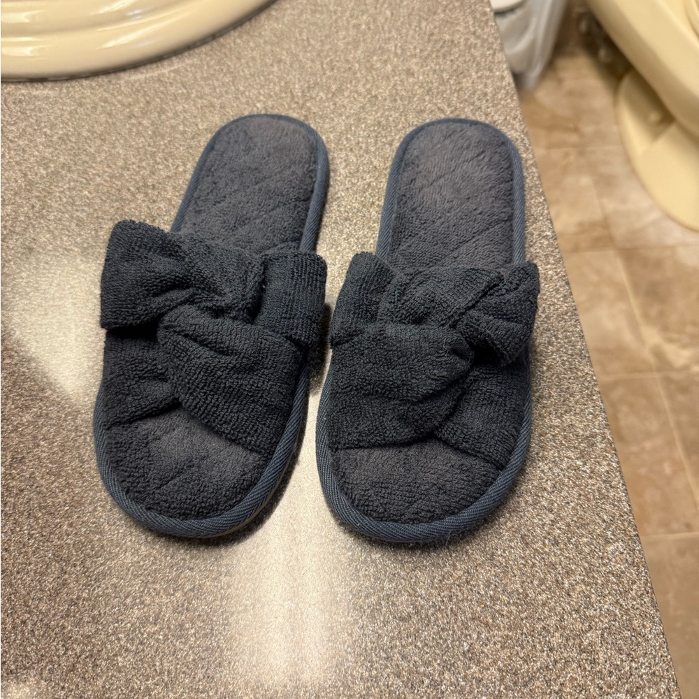 Barefoot Dreams Bow Slippers
